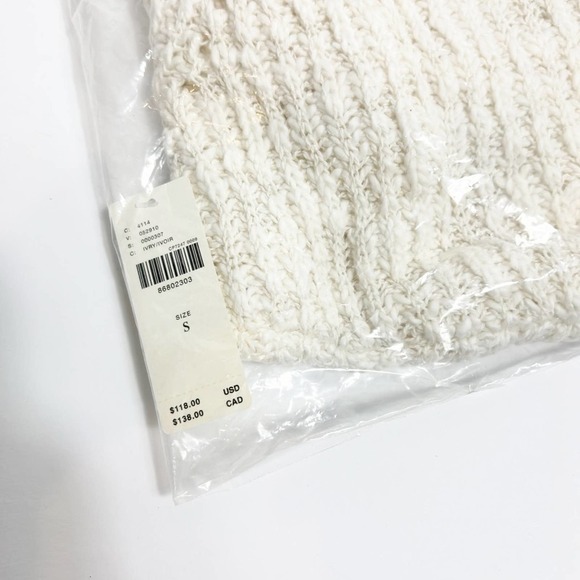 ANTHROPOLOGIE CREWNECK WOMEN BATWING SWEATER SIZE SMALL BRAND NEW WITH TAGS - Picture 4 of 4